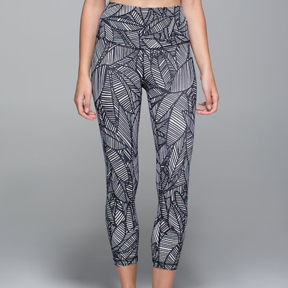 Lululemon Wunder Under Crop